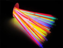 . Karkötő, sötétben világító, műanyag, 100 db, vegyes színek . Karkötő, sötétben világító, műanyag, 100 db, vegyes színek