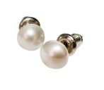 ART CRYSTELLA Fülbevaló, félgömb, gyöngyházfehér SWAROVSKI® gyöngyből, 8mm, ART CRYSTELLA® ART CRYSTELLA Fülbevaló, félgömb, gyöngyházfehér SWAROVSKI® gyöngyből, 8mm, ART CRYSTELLA®